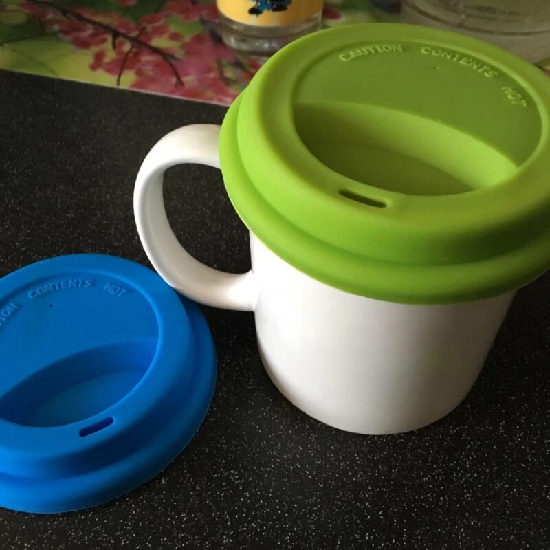 https://ae01.alicdn.com/kf/S65d5e3cb22a74e41bb359f622beafb926/Silicone-Insulation-Leakproof-Cup-Lid-Heat-Resistant-Anti-Dust-Mug-Cover-Kitchen-Tea-Coffee-Sealing-Lid.jpg