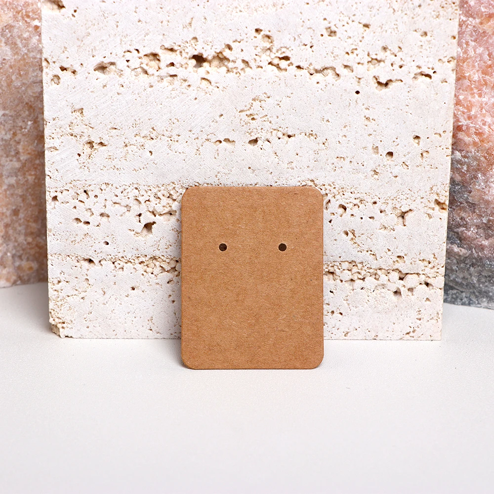 Рисунок 3 - картонные витрины для сережек-гвоздиков