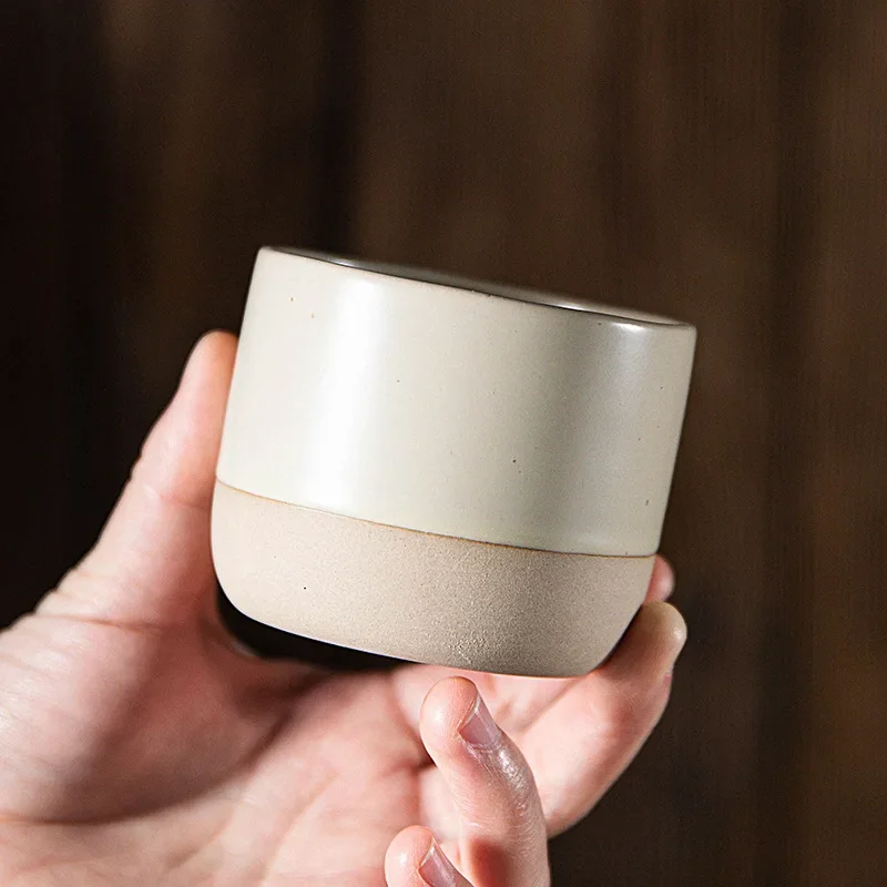 كوب قهوة عتيق