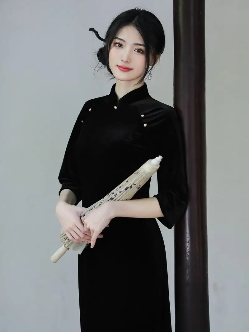 

Chinese Seven Points Sleeve Black Velour Qipao Women Mandarin Collar Gold Velvet Cheongsam Elegant Daily Dress