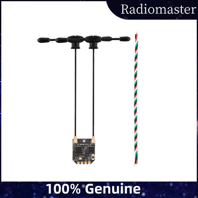 Vue rapprochée du récepteur RadioMaster RP4TD-M avec ses ports et puce ExpressLRS, Achetez le récepteur ExpressLRS RadioMaster RP4TD-M 2.4GHz pour drone FPV