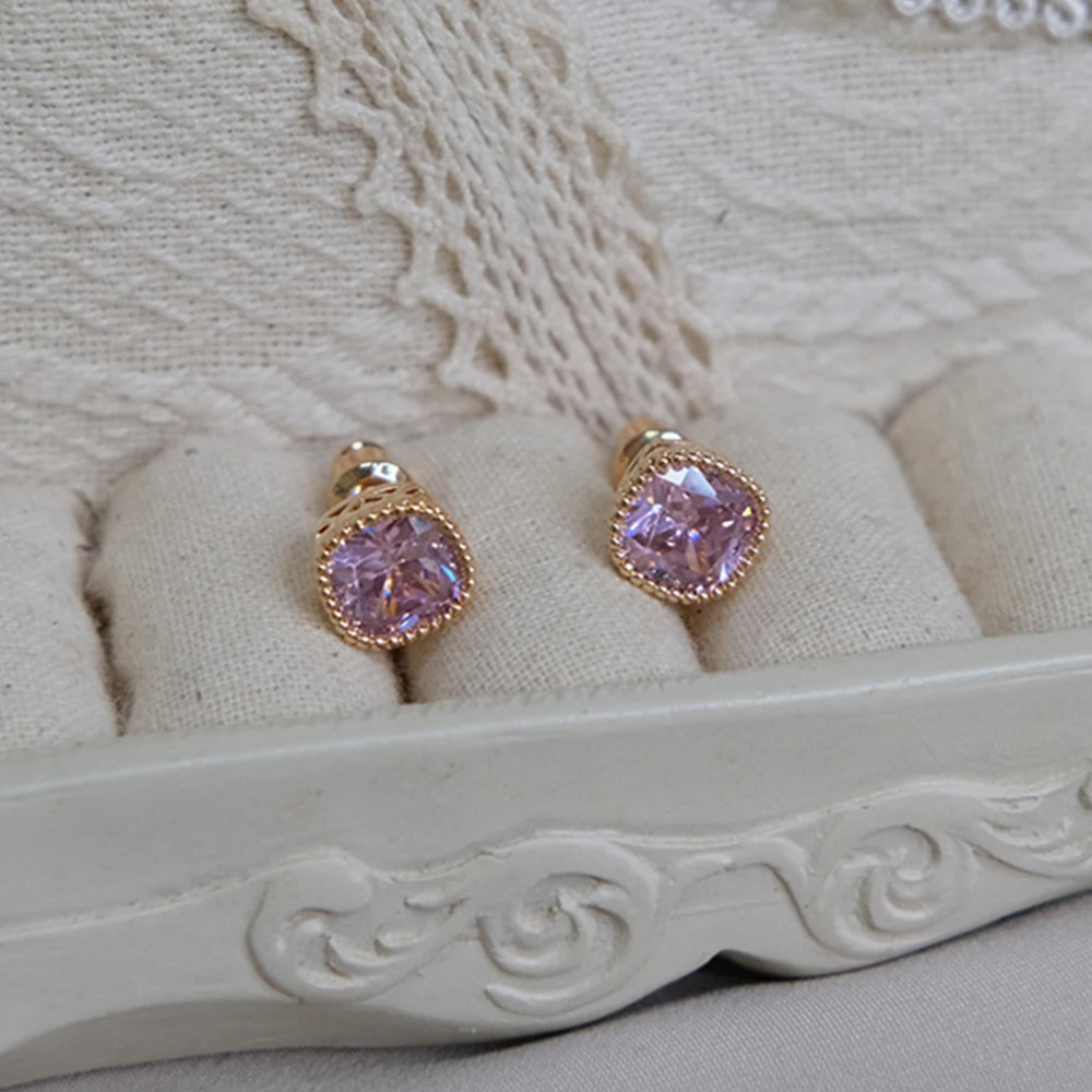 

Женские серьги из серебра 925 пробы, с фиолетовыми бриллиантами