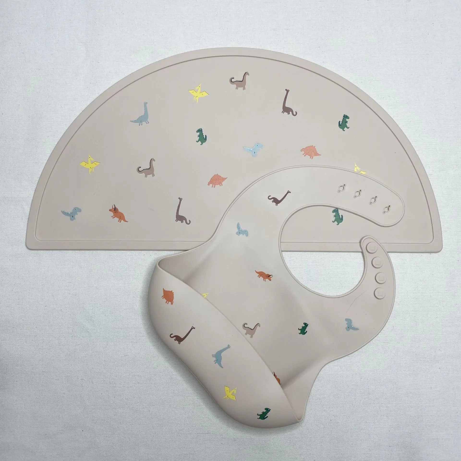 Children's Silicone Placemat, Baby Cartoon Placemat, Non-slip Insulated Kitchen Table Mat, Easy To Clean and Foldable