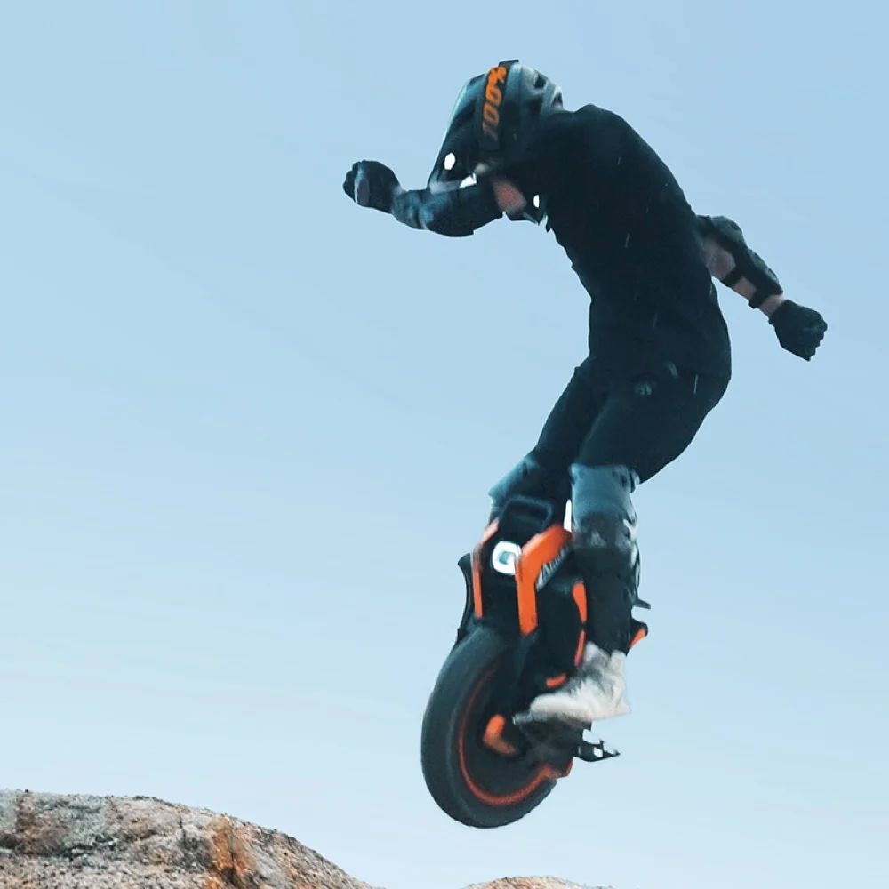 INMOTION Adventure V14 Electric Unicycle 134V 2400Wh Battery 4000W High-Torque Motor C40 INMOTION V14 Suspension