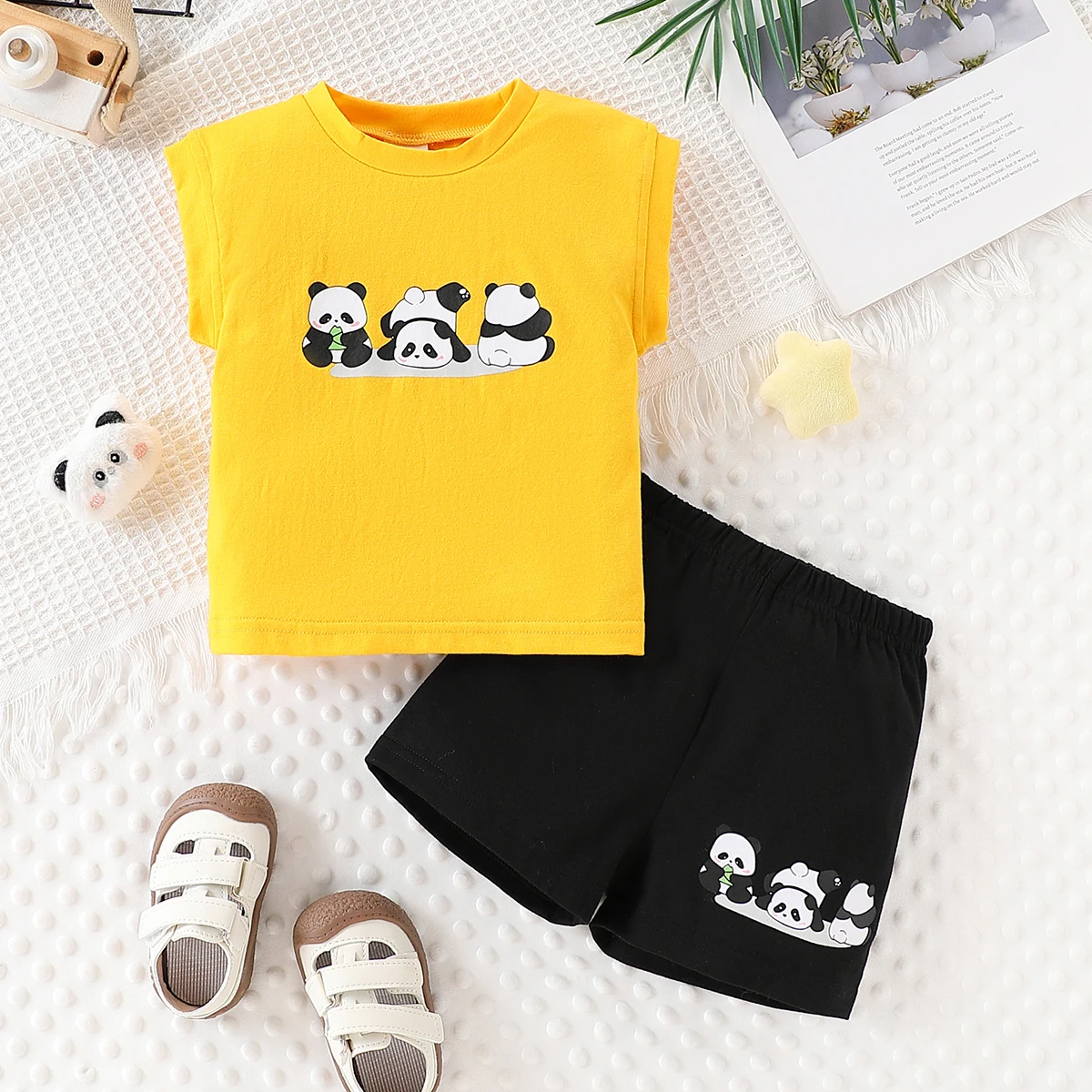 2-piece Baby Boys Round Neck Sleeveless Top and Shorts Panda Printed Summer
