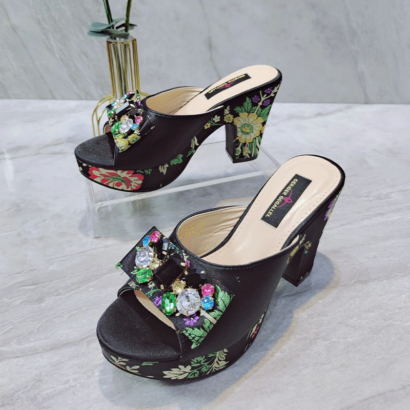 Fashionable Italian Top Designers 2023 Star Luxury Round Toe Embroidery Bright Diamond Summer Party Women's High Heels Shoes