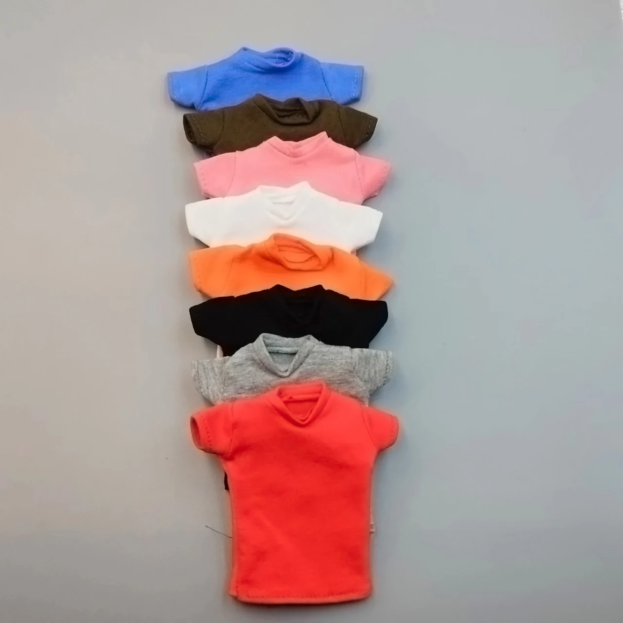 Black T-Shirt Accessory for 12 Action Figures (1/6 Scale)