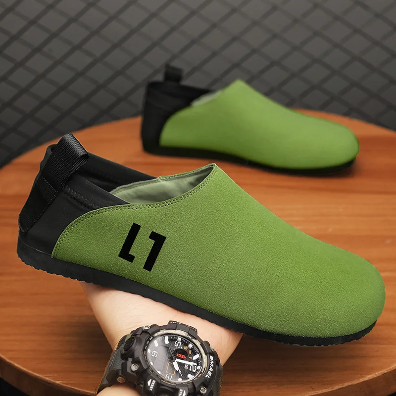 

New Light Slip on Flat Casual Shoes for Men Fashion Sport Shoes Male Outdoor Walking Lazy Sneakers Zapatillas Hombre 2023