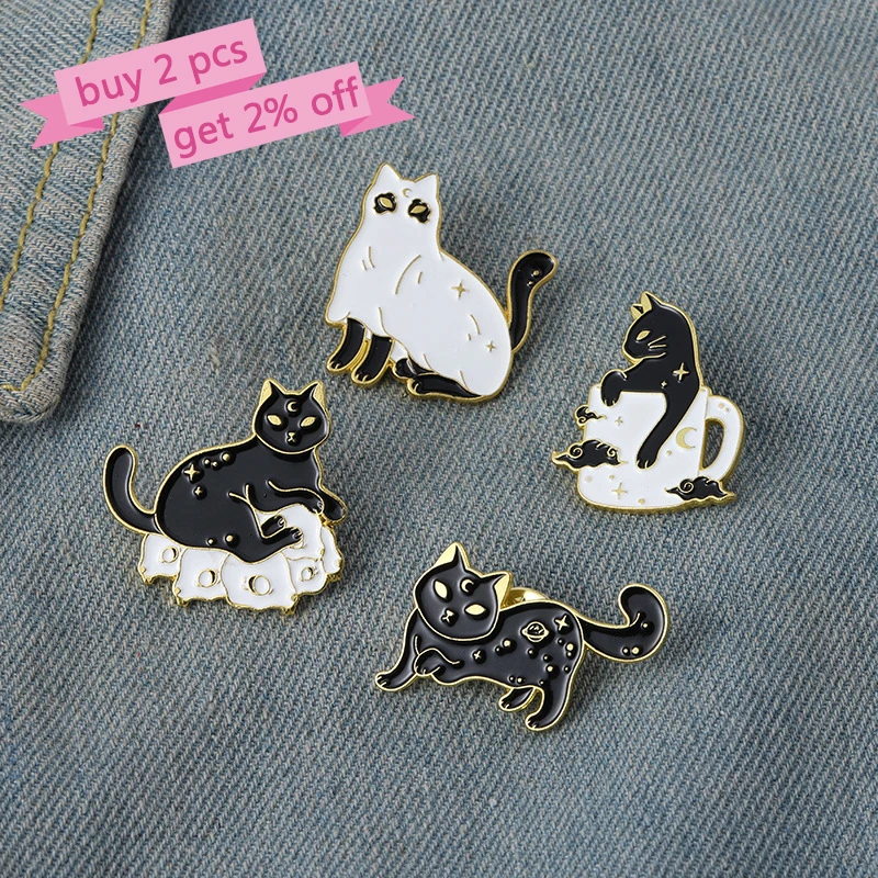 Katzenbrosche Totenkopf Katzenbrosche Halloween Zaubererhut Paar Katze Sonne Mond Katzenbrosche Schwarz Weiße Katze Legierung Emaille Abzeichen Anstecknadeln – Detail 8