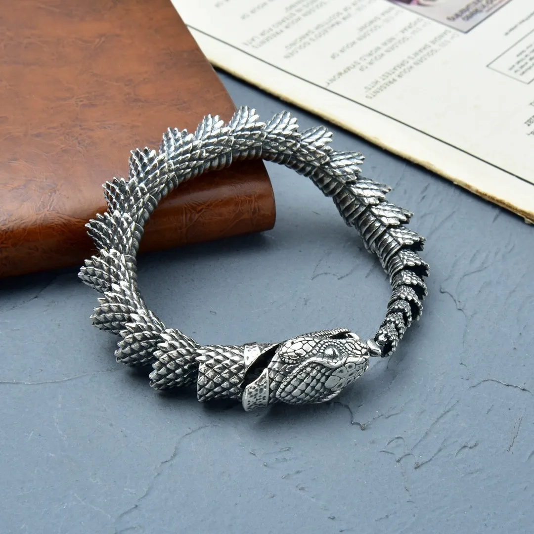 Vintage Punk Snake Bracelet Carving Lifelike Snake Scale Chain Bracelet for Men Animal Jewelry Accessories