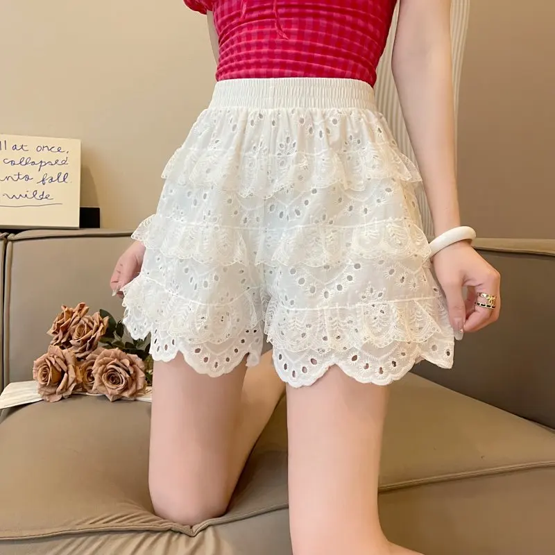 

New Fashion Girls Lace Shorts Hollowed Layers Loose Short Pants