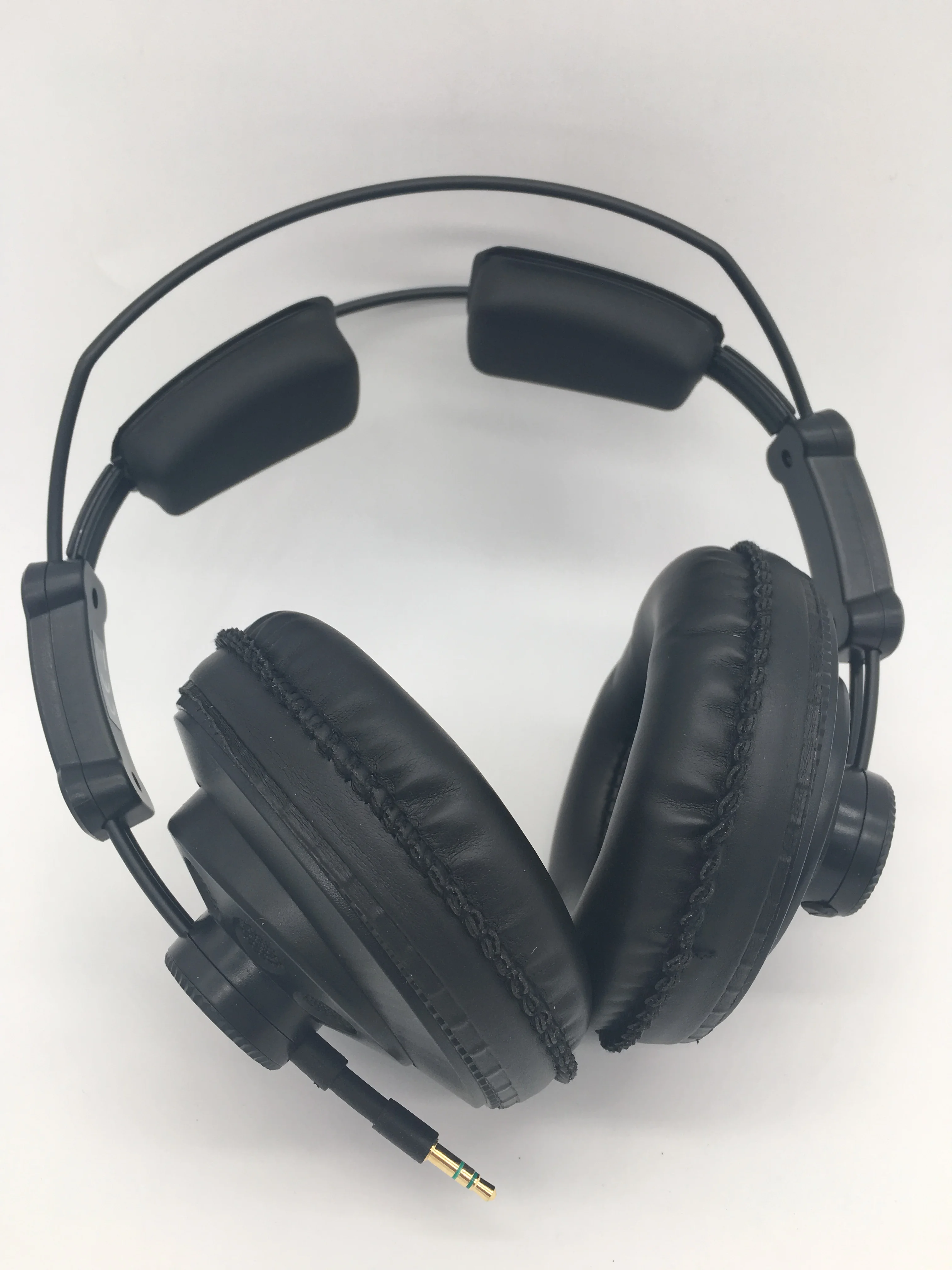 Original Superlux HD668B Professional Monitor Semi-open Studio Standard Dynamic Headset Monitoring For Music wired earphones,wired headphones,in ear monitor
