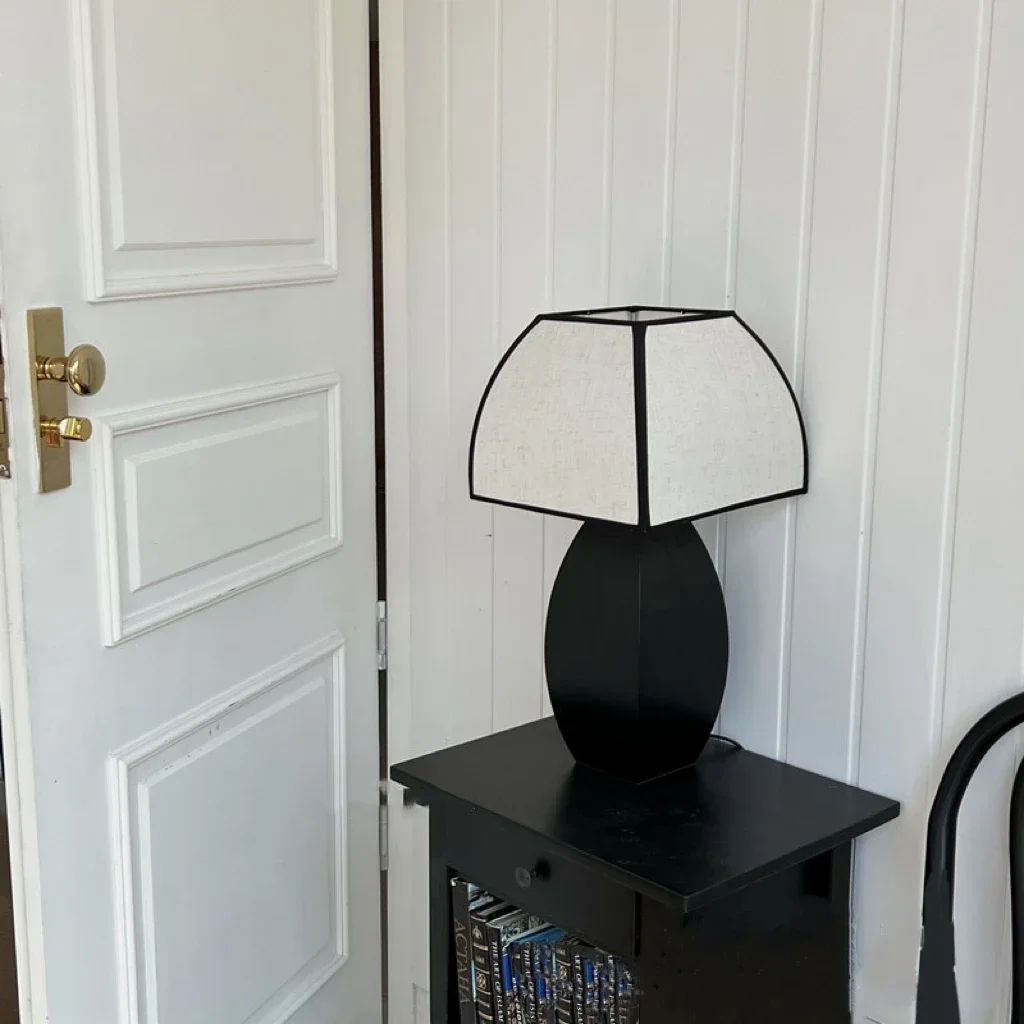 

Table Lamp Retro Table Lamp Minimalist Decorative Lamp Bedroom Living Room Household Lamp Bedside Lamp