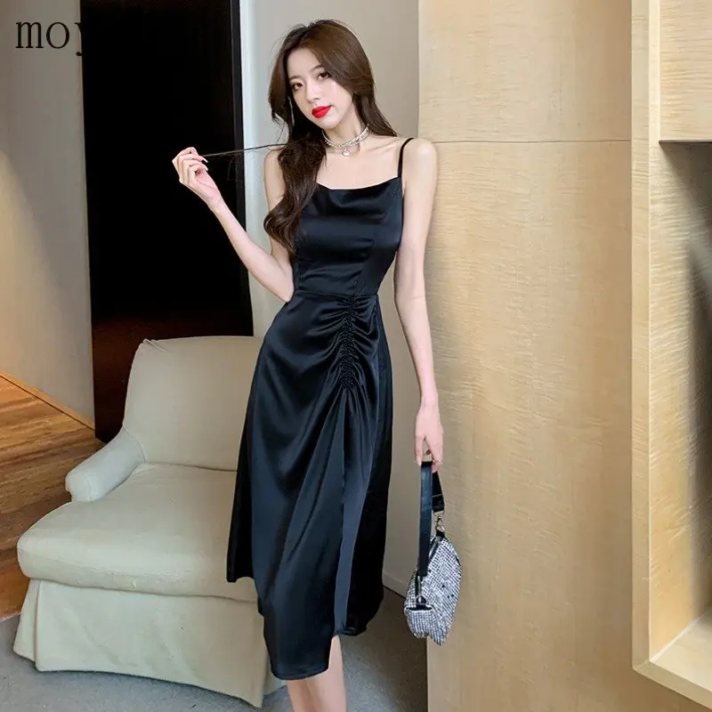 

Elegant Sexy Off-Shoulder Pleated Black 2023 Summer Temperament Waist-Controlled Slimming Sheath Bottom Strap Dress for Women