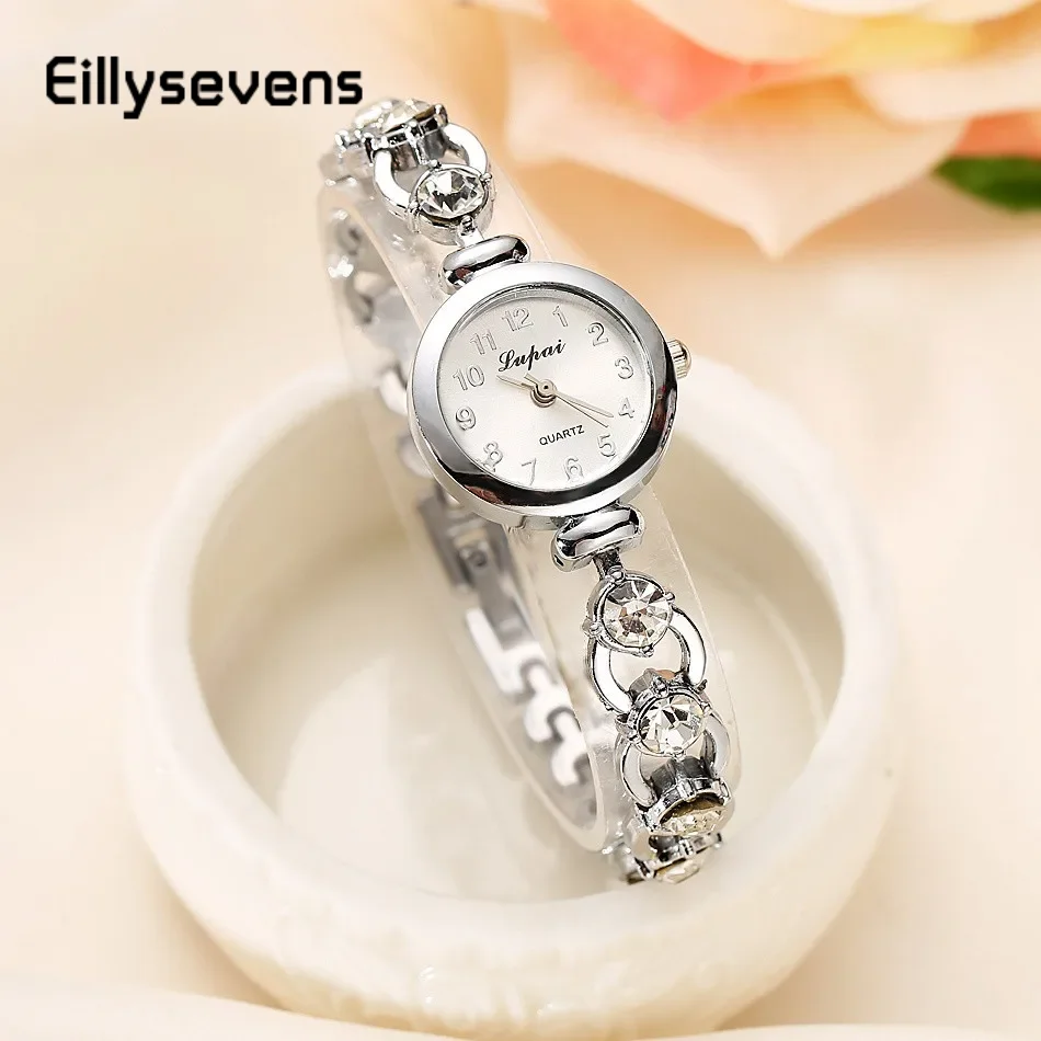 

Retro Quartz Watch Classic Roman Scale Ladies Bracelet Watches Women High Quality Silver Wristwatch Vintage Female Clock