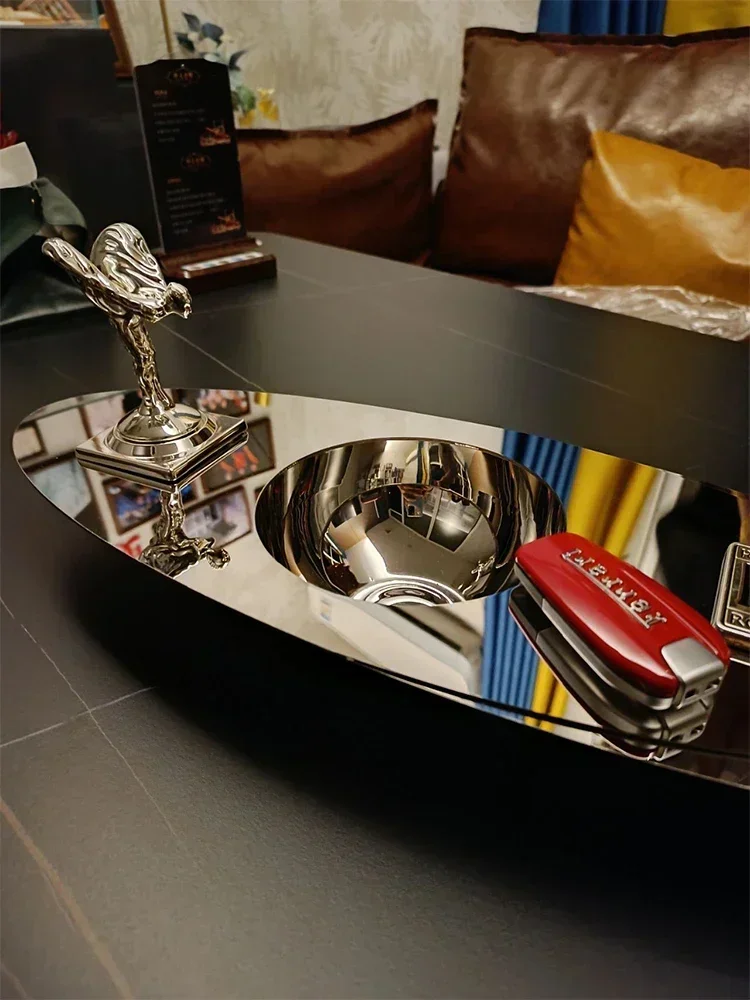 Rolls Royce VIP カスタムシガーアシンクゴールド置き型灰皿 Rolls Royce VIP カスタムシガーアシンクゴールド置き型灰皿 Rolls