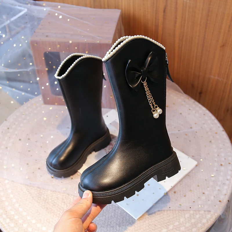 Girls Thermal Winter Boots with Breathable Lining and Bow Detail