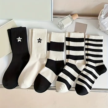 5 pares de meias listradas pretas e brancas femininas conjunto estilo minimalista bordado pentagrama meias esportivas femininas meias de algodão 1