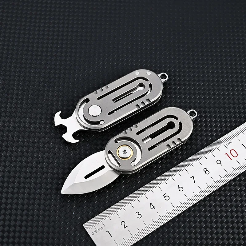 

Multifunctional Beetle Knife Sharp High Hardness D2 Steel Portable Keychain Unboxing Small Steel Knife Self-Defense Knife