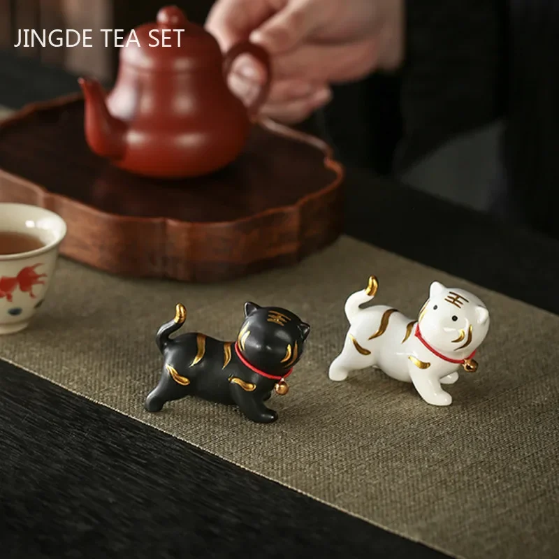 Chinese Ceramics Animal Statue Tea Table Decoration Cute Little Tiger Tea Pet Ornaments Desktop Handmade Crafts Tea Set Supplies