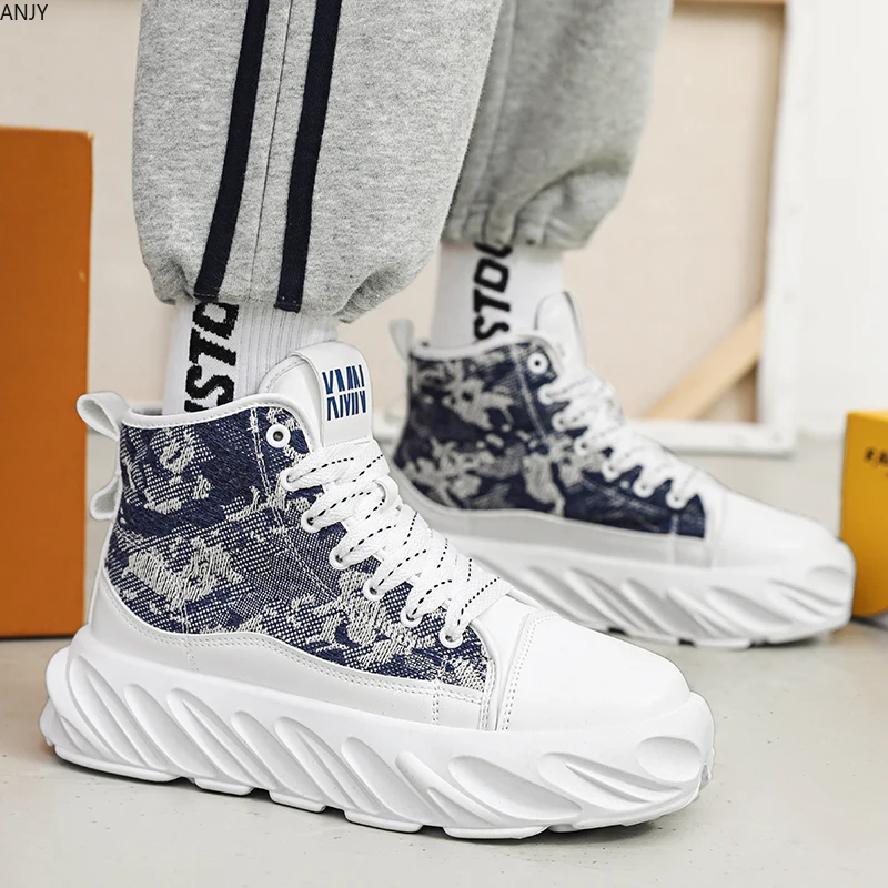 Рисунок 5 - Кроссовки мужские из микрофибры и кожи