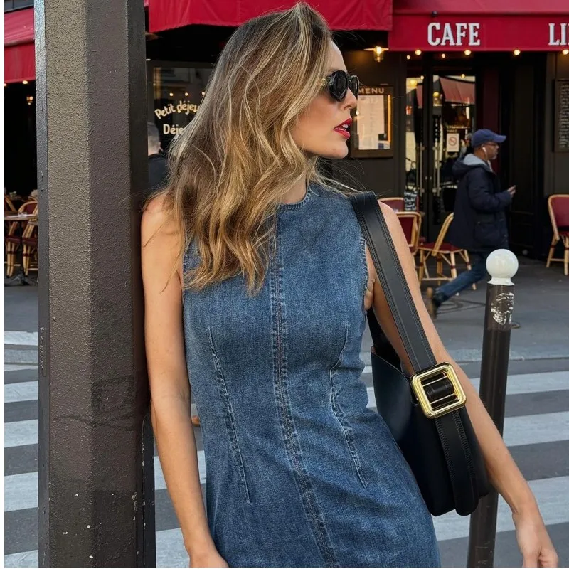 Casual Sleeveless Denim Dresses Women Elegant Slim Fit O-neck Slit Denim Dress Female Autumn Chic Street All-matching Robes