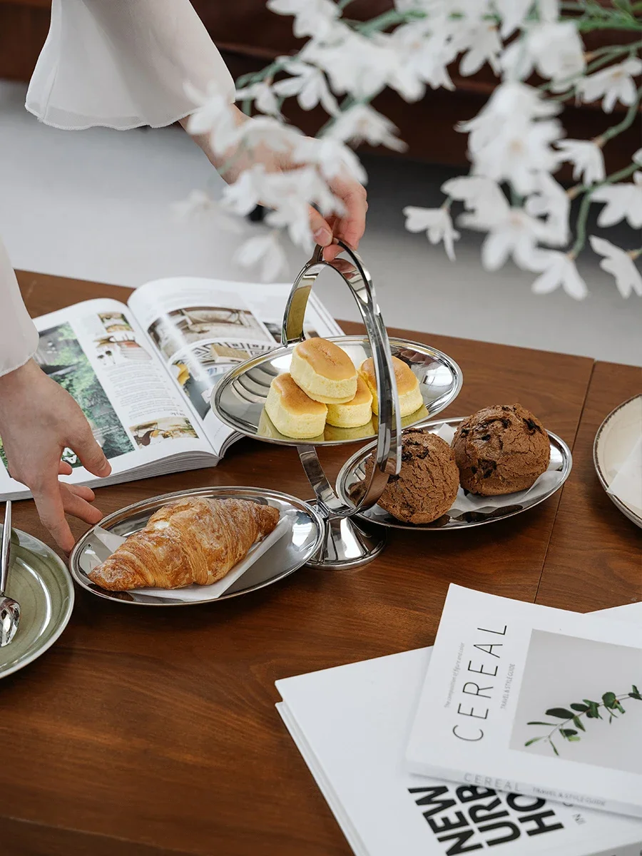 Slide image 2418bed0f630421ba63ffe5e075f976c