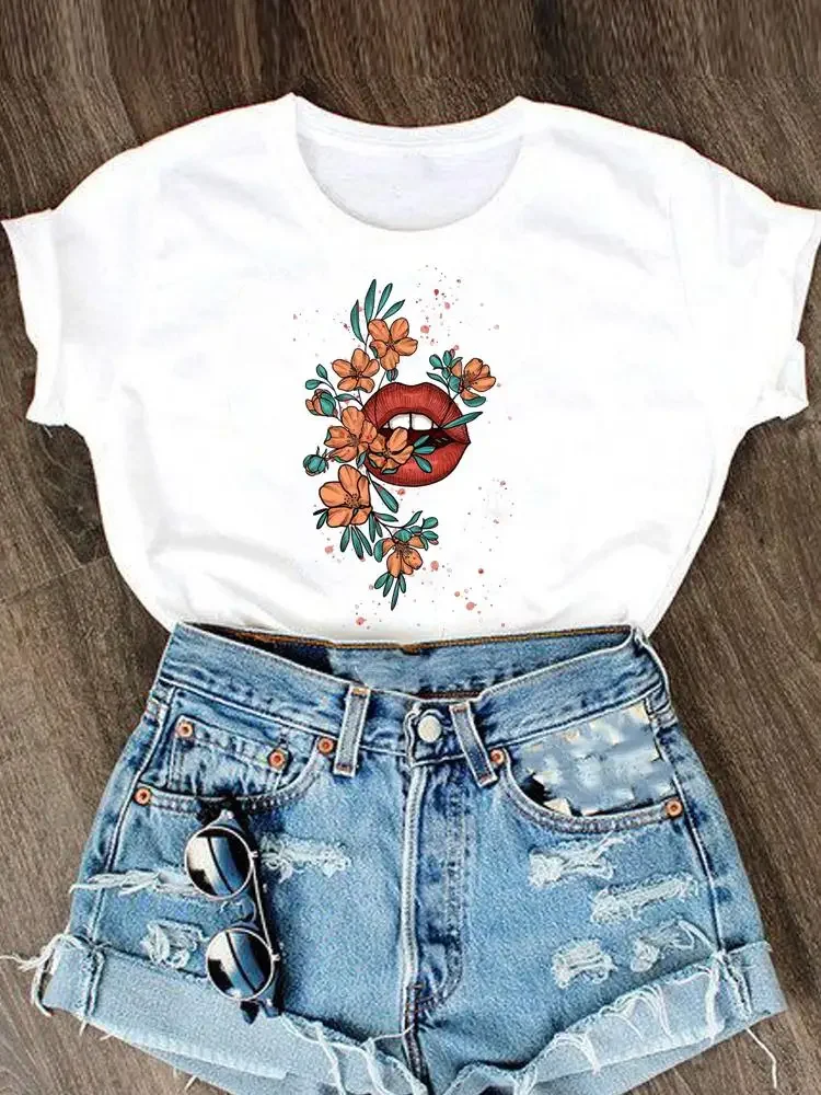 

Футболка женская летняя с круглым вырезом и коротким рукавом