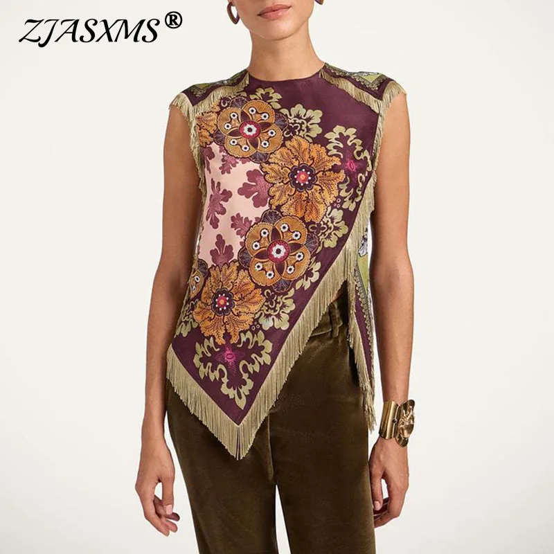 เสื้อแขนกุดลายดอกไม้ คอโอ ผ่าข้าง แต่งพู่ วินเทจ
