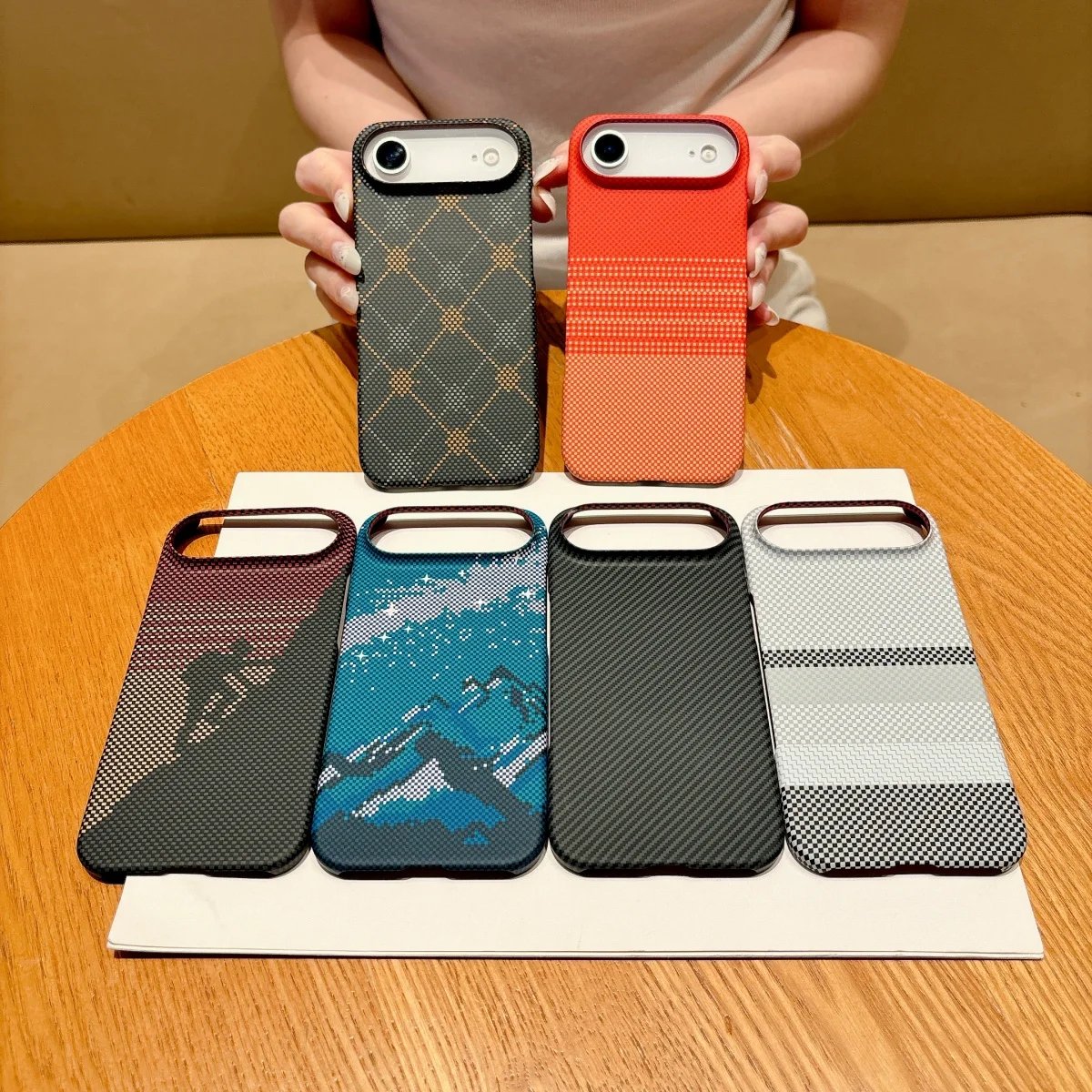 Luxury Carbon Fiber Kevlar Ultra-Thin Magnetic Frameless Phone Case