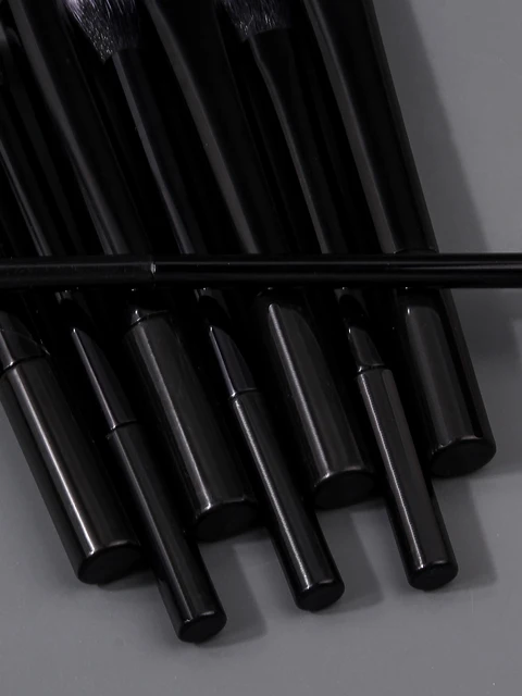 Kit de Maquillaje 12 Piezas para Principiantes – Brochas, Esponjas y Puff para Base, Rubor y Sombras