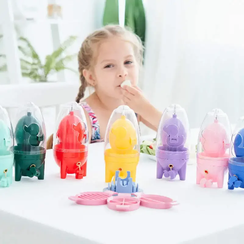 Hand Egg Shaker Grade Silicone Mix Egg Shaker Manual Mixing Eggs Spin Mixer Cooking Baking Tools Kitchen Accessories Whisk