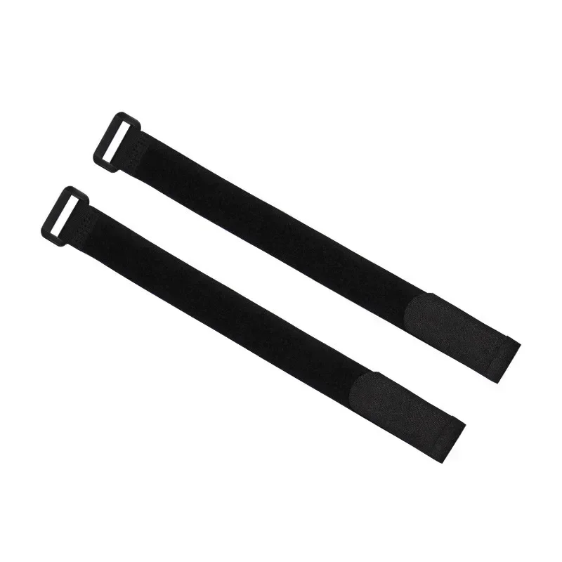 Gros plan sur une sangle de fixation pour batterie Lipo RC 300mm, montrant le mécanisme de réglage