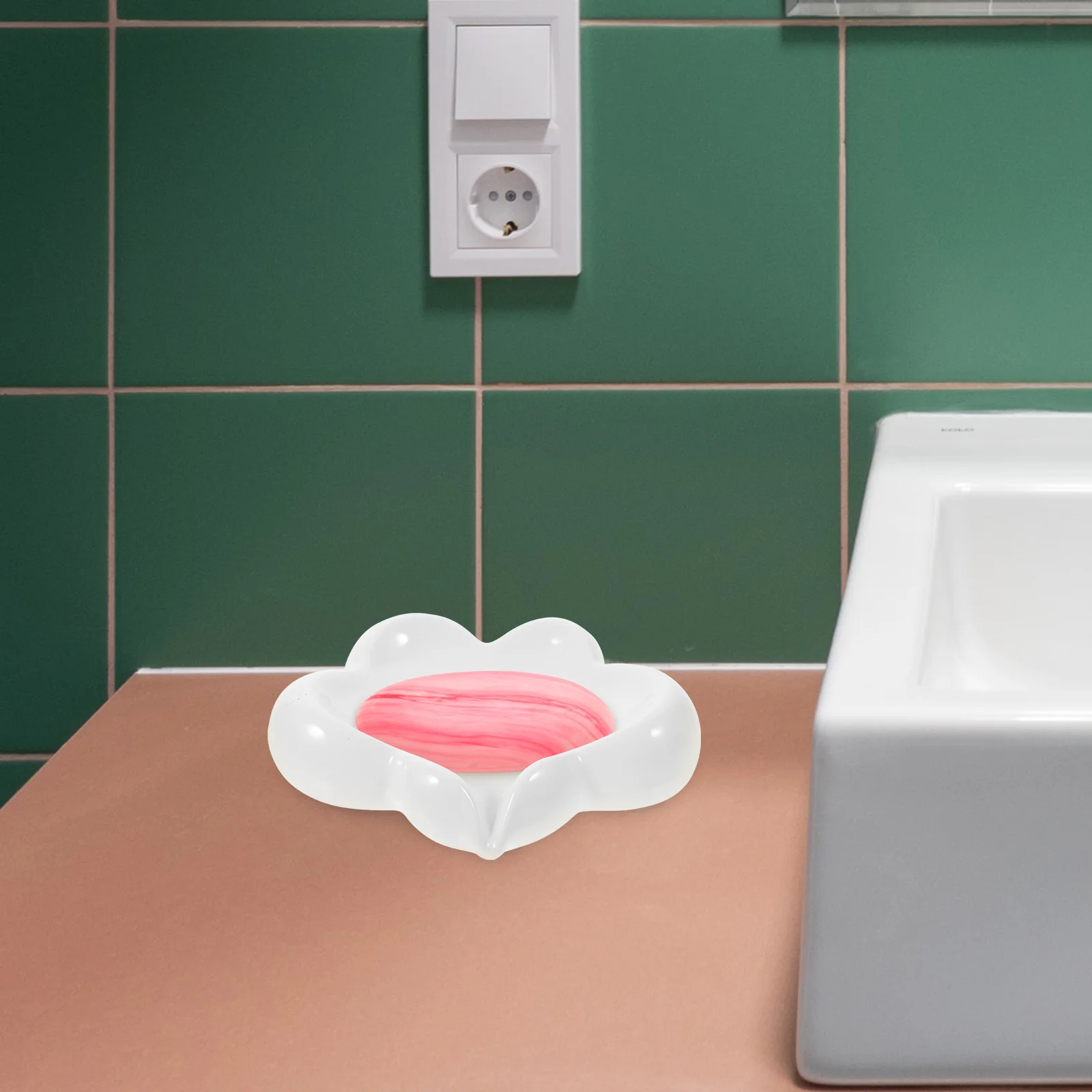 

Cloud Soap Tray Dish Bath Room Decor Bar Holder Household Decoration Bathroom Self Draining Dishes Ceramics Decorations