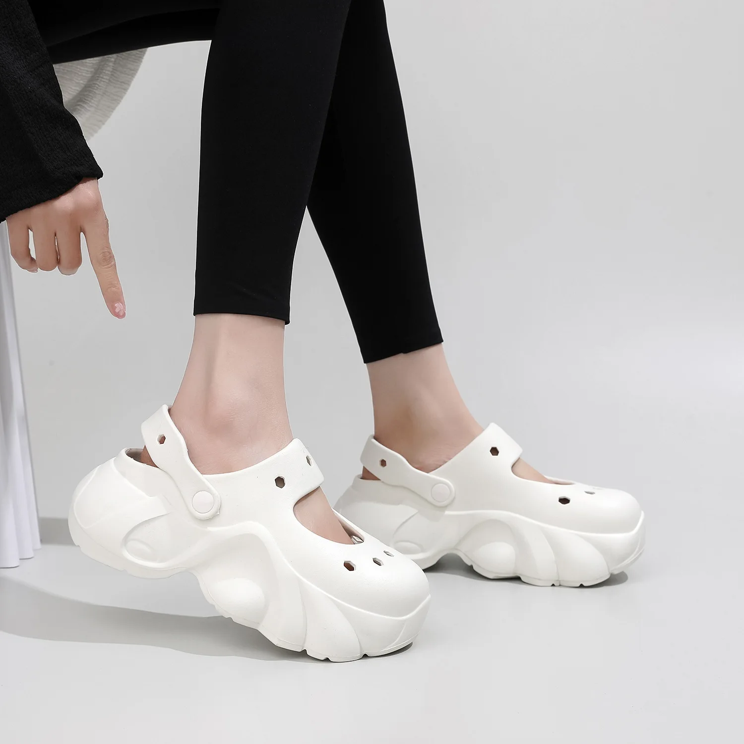 2024 Fashion Summer Slippers Women Mary Jane Clogs Soft EVA