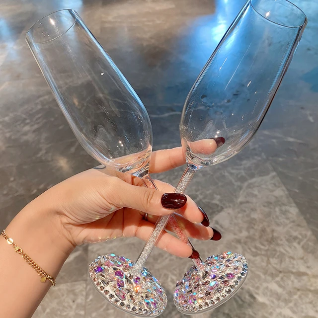 Personalized Glitter and Bling Stem V Style Wine Glasses