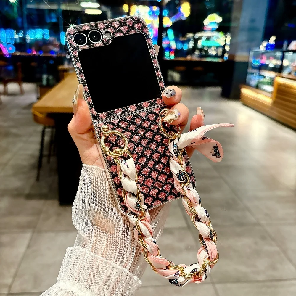 Glitter Diamond Electroplate Fish Scale Textured Phone Case with Bracelet - Protective Cover