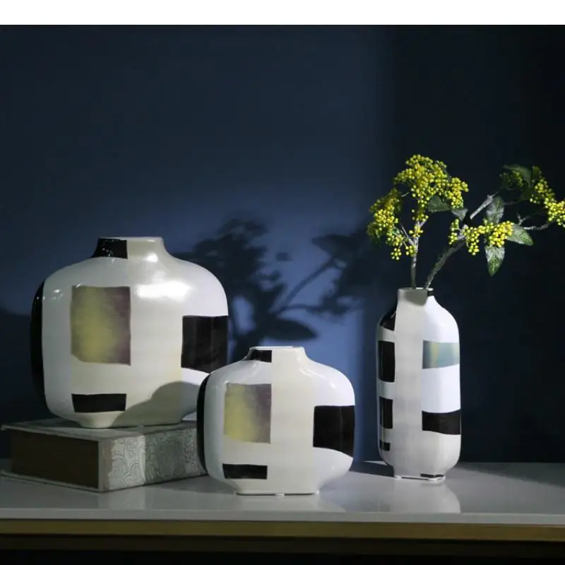 

Ceramic Vase Painted Checkered Pattern Ceramic Handicraft Furnishings Modern Home Decoration Flower Arrangement Hydroponics