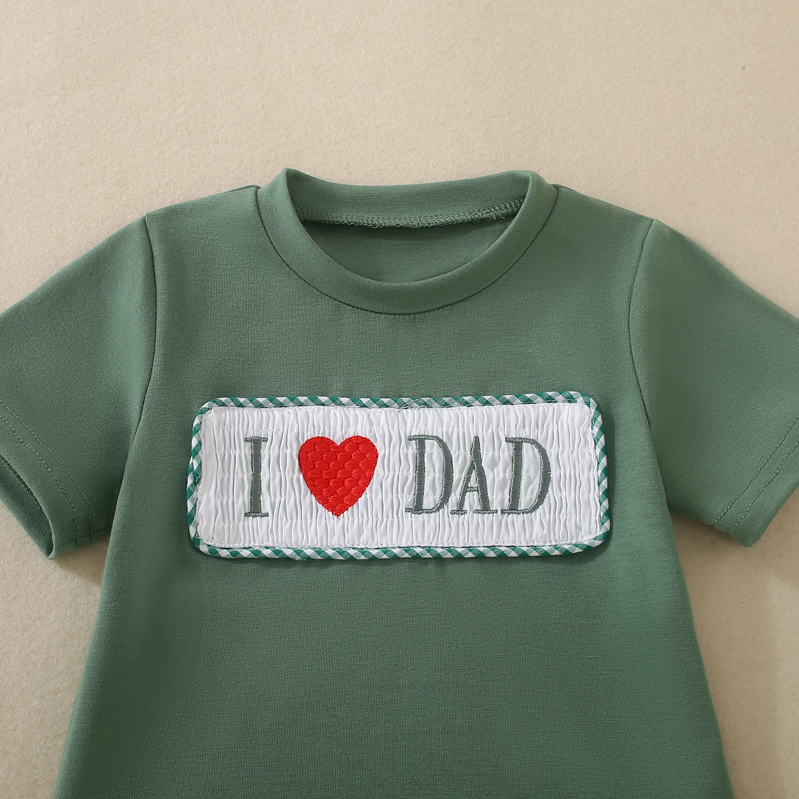 여름 중성 남아 육군 녹색 'I Love Dad' 자수 티셔츠와 체크무늬 반바지 세트 아동 투피스 의상