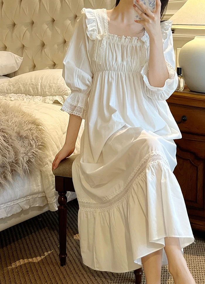 

Royal Princess Cotton Hollow Out Style Nightwear Pajamas Sleepshirts Lace Vintage Sleepwear Neck Women's Dress Nightgowns Square