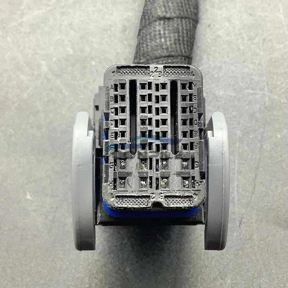 1PCS FOR Peugeot Engine Computer Board Plug 301 308 308s 408508 206 207
