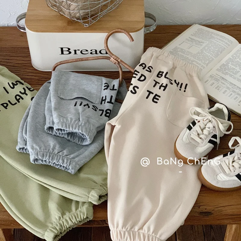 

Детская одежда, новинка года, весенние детские брюки с буквенным принтом, повседневные спортивные брюки с закрытой пяткой, модная женская одежда