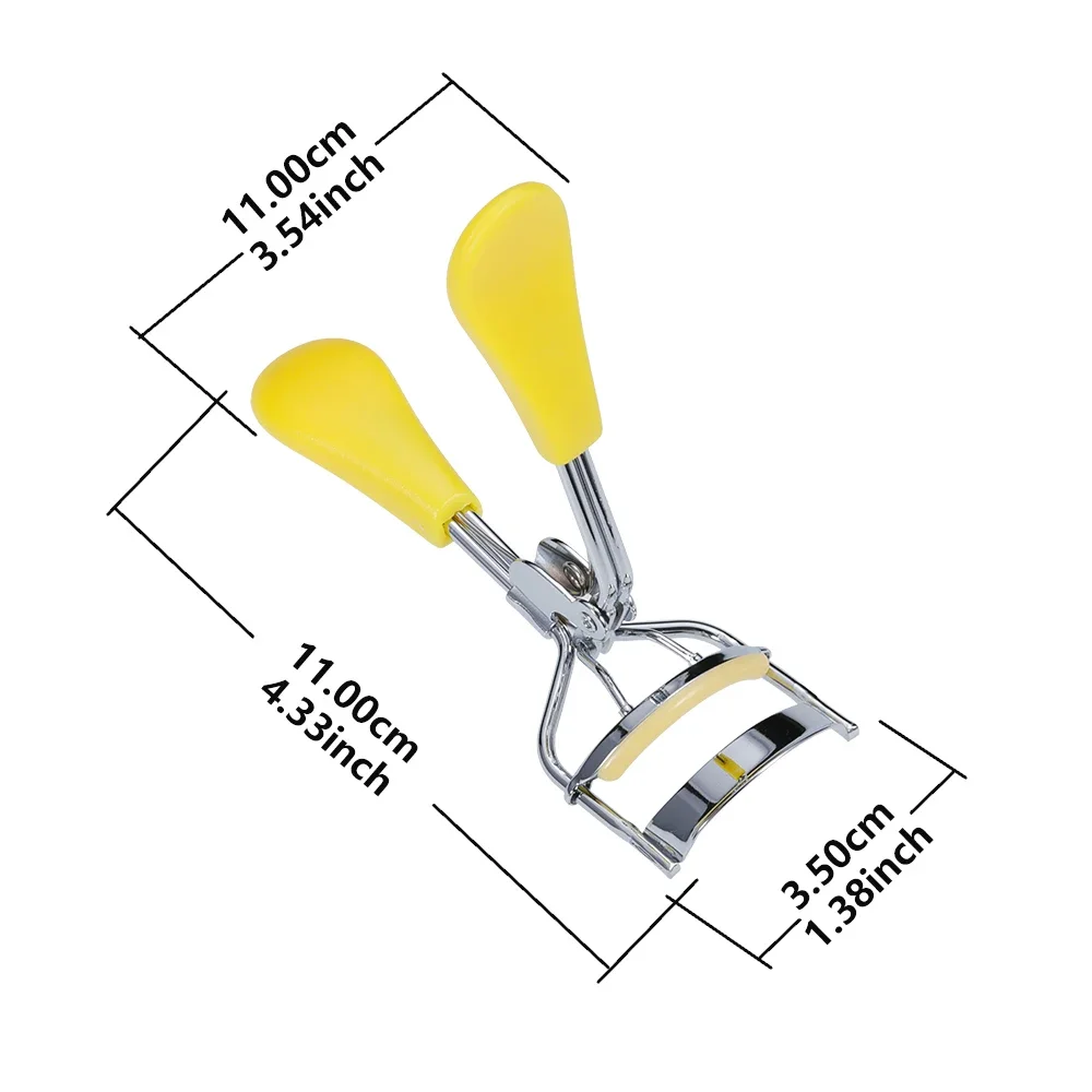 Detailed View of Eyelash Curler Grip and Precision Pad