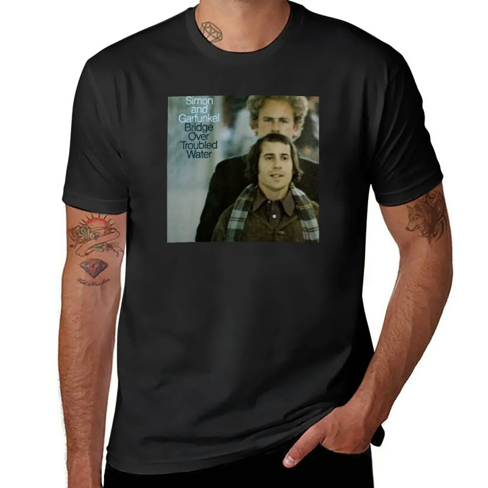 Simon E Garfunkel - Bridge Over Traveled Water T-Shirt Abbigliamento Vintage Ventagli Sportivi Magliette Nere Per Uomo