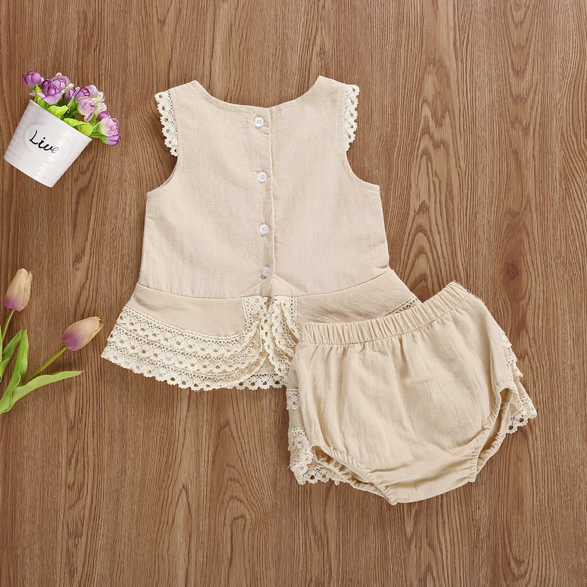 

2023 Summer New Toddler Baby Girls Outfit Solid Cutout Pleated Hollow Out Tank Tops+Stretch Ruffle Shorts 2PCS Clothes Set