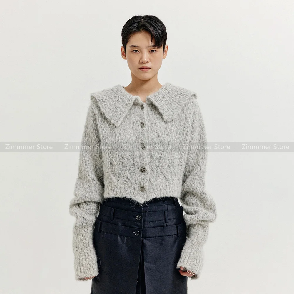 

Niche large lapel short knitted jumper women 2023 autumn new foreign-style loose age reduction tops
