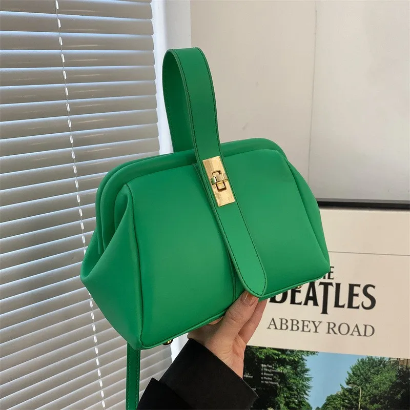 

2022 Spring New Women's Clip Shoulder Bag Soft PU Leather Small Fashion Hand Bucket Bag Luxury Designer Hot Ladies Messenger Bag