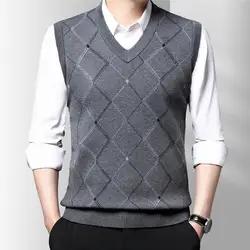 Warm Men Vest Stylish Men's V-neck Knitted Vest Warm Windproof Soft Sleeveless Top for Autumn/winter Geometric Rhombus Design