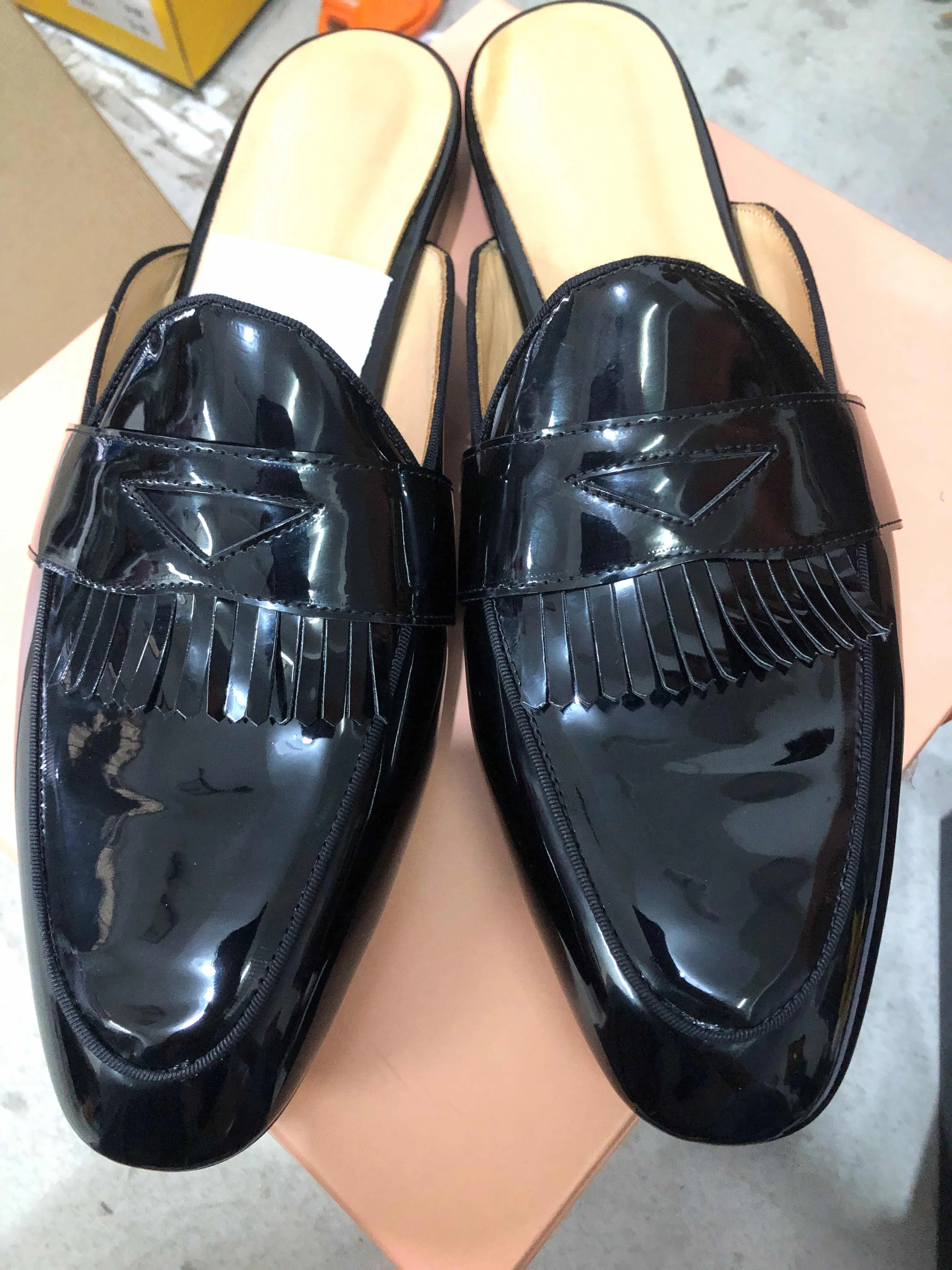 Рисунок 6 - Мужские повседневные шлепанцы