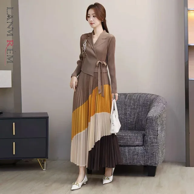 LANMREM Colorblock Patchwork Design Pleated Women's Dress 2025 New Chic Elegant Notched Collar Tie Long Sleeve Dresses 2DB3776
